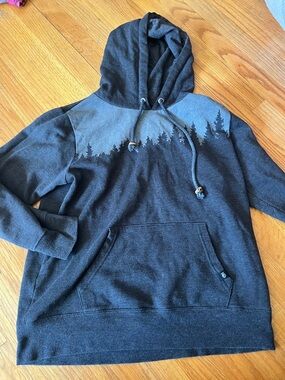 TenTree Black Hooded Pullover Sweatshirt with Forest Print